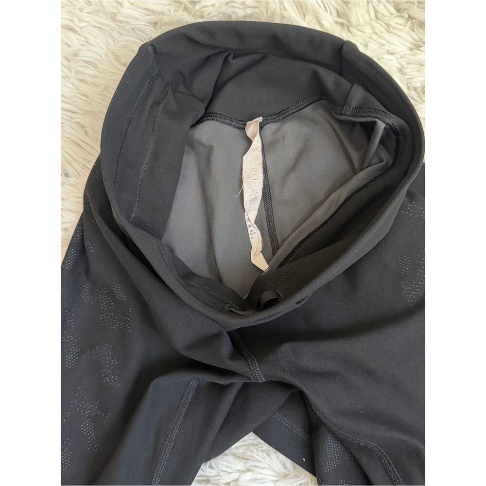 Lululemon Athletica Mapped Out HR Tight 28” Camo Black Gray Graphite Size 4 - Picture 15 of 16